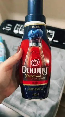 Dica boa é dica compartilhada, qual seu Downy favorito???  Meu favorito: Downy perfume collection paixão!  Sempre busquei um amaciante que as roupas ficassem cheirosas e o Downy paixão parece que jogou perfume nas roupas, inclusive use pouquinho pois é bem concentrado!!  O link para compra 👇🏻 https://s.shopee.com.br/8UrbG53l9V #amaciante #amaciantedowny #dicasdecasa #dicasdelimpeza #dicas #shoppe 