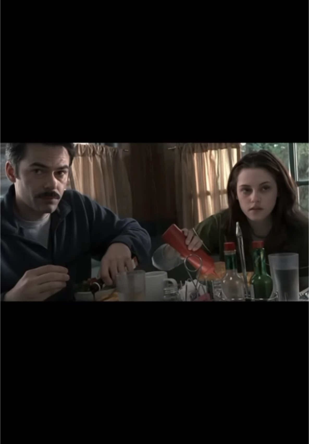 Replying to @Emma Vera Eve This is the extended/deleted ketchup scene from the diner in case anyone hasn’t seen it before <3 #twilight #twilightsaga #bellaswan #fyp #foryou #foryoupage 