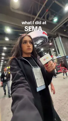 christina becomes an @ebay motors reporter 🎤🎤 #event #sema #Vlog #cars #auto #Tech 