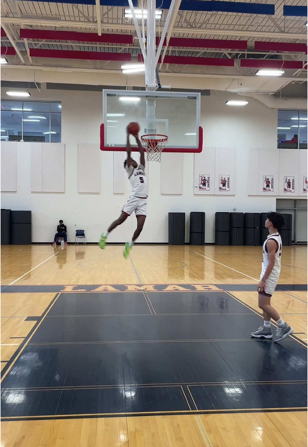 jus the blasian sensations at work #lamar #trending #fyp #htx #viralvideo #asian #houston #wockst★rz #teamwork #basketball #lob 