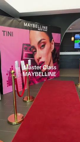 @Maybelline NY 💗