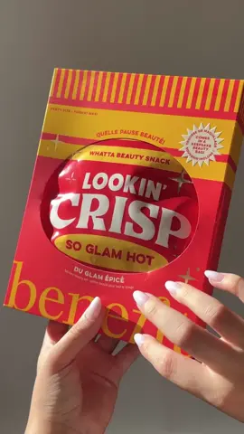 Soooo crispy 🤤 Packed with full-size and mini goodies, our Lookin’ Crispy set is the perfect party mix for a full face of glam! Shop now🍟  #benefitcosmetics #holidaymakeup #fyp #holidaymakeup 