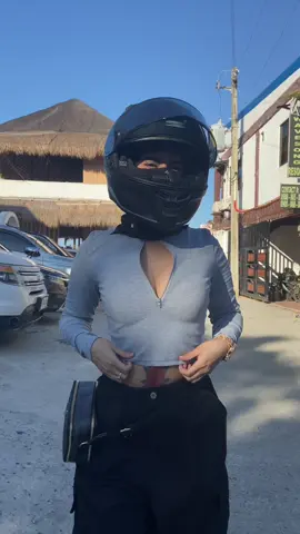 Fav Crop top pang rides man or pang awra🥹💯  #croptoplongsleeve #croptop #zippertop #outfitideas #tanktopoutfit #foryoupage #viralvideo #fyp #fypage #onthisday 