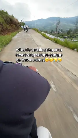 mimpi yg indah☹️#fypシ゚ #foryoupagе #4upageシ #xeraa #galau #vario 