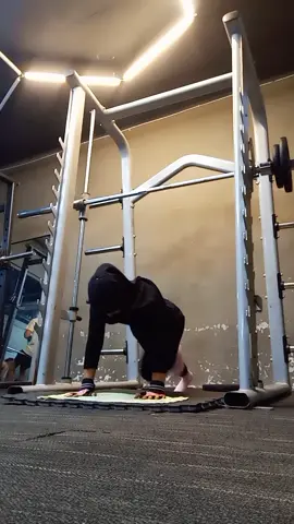 #CapCut #fyp#fypシ #fullbodyworkout #cardioworkout #gymvibes #stronggirls #jjviral #tiktok #trending #foryou 