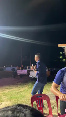 ทิปไม่ถึงมือนักร้องซักที หน้า3 หลัง2 😂😆