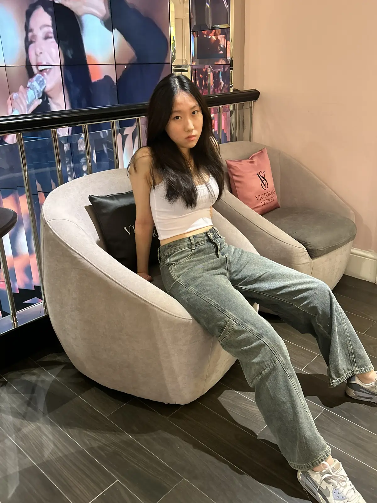 #victoriassecret #profile #nonchalant #calm #calmluhfit #fit #outfit #OOTD #singapore #fashion #sgfashion #sg #sgtiktok #sgfyp #fashiontiktok 