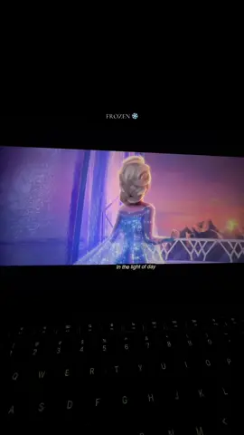 let it goooo ❄️ #disney #frozen #frozen2 #elsa #disneysongs #disneymovies #disneyprincess #queenelsa #princesselsa #letitgo 