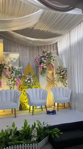 Dekorasi :Widi Dekorasi Alamat umbulsari b sumberharjo prambanan sleman Wa 085729190410 #dekorasijogja#dekorasibantul#dekorasigodean#dekorasiprambanan#dekorasipiyungan#dekorasiwedding#dekorasijogjahits #dekorasipernikahan #dekorasipelaminan #dekorasiakadnikah#dekorasiklaten#dekorasikekinian#widiriaspengantindandekorasi#dekorasiklaten #dekorasiklatenmurah#dekorasiberbah#dekorasikekinian#widiriaspengantindandekorasi#dekorasipelaminanmodern #dekorasipelaminanminimalis #dekorasipelaminanjogja #dekorasipelaminanprambanan#dekorasipernikahanjogjakarta #dekorasipernikahanmurah #dekorasipernikahanklaten #dekorasipernikahanminimalis #weddinginspiration #weddingdecor #weddingplanning #weddingday #weddingdecoration