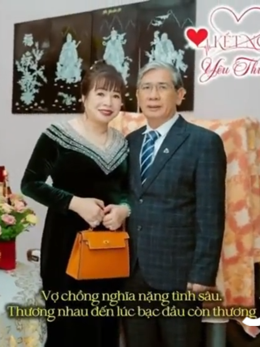 Hãy liên hệ chúng tôi để tìm 1 nửa còn lại cho mình nhé CLB sẽ giúp bạn tìm người bạn đời ưng ý