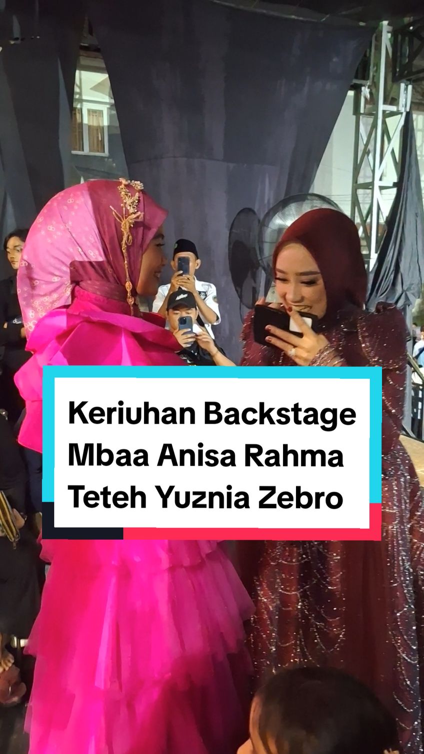 Special Performance✨️💃🏻 @Anisa rahma  @Yuzniazebro  @Hendi MARDATILA  @mardatilagroup  #fyp #fypシviral #fypage #likelike #idola #anisarahma #yuzniazebro #zebroofficial #storyzebro #zonadangdut #milad1tahun #mardatilagroup #success #salkomsel 