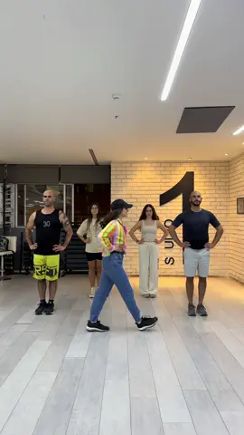 שיעור שאפל דאנס קבוצתי 🥳 ימי רביעי | 19:00-20:00 | רמת גן 🕺🏻💃🏻 לרקדנים עם רקע בריקוד בלבד 💖 בואו להדליק את הרחבה! 🎶✨  #ריקוד #shuffledance #רמתגן #fun #קבוצתשאפל #shuffle_with_shira #שאפלעםשירה 