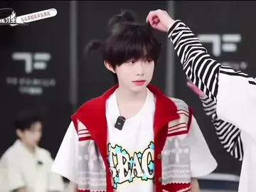 Dạo này bận quá nên ko up date thường xuyên được thôi thì thả đây cho mn một chiếc video cute của em bé Tử Tử he #trầndịchhằng #chenyiheng #陈奕恒 #fyp 