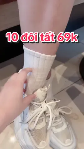 Sét 10 đôi tất cao cổ màu trơn phong cách basic nam nữ #champhanreview #châmphan #review #settat10doi #tất #tatbasic #tatnamnu 