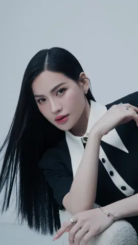 Xét về giá, chúng tôi cũng chưa ngán ai bao giờ 😂 Live cuối cùng, lại là Super Live MỪNG SINH NHẬT, DEAL HOT CÒN CHƯA TUNG HẾT, Zá thì chưa phải cuối cùng! Thích như nào, chơi như thế 😬#halinhofficial #superlive #tiktokshop #livestream #1111 #CapCut 