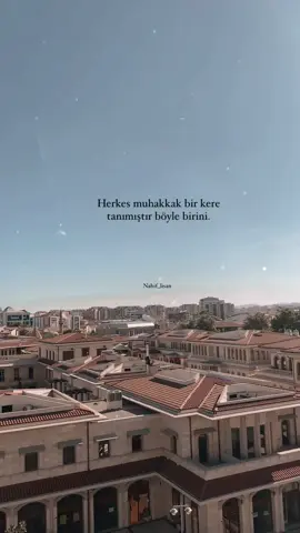 Karektersiz #karektersizlik #karektersizliktir #nahiflisan #guzelvideolar #güzelsözler #kendikadrajımdan📸🖤 #anlamlısözler 