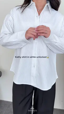 kathy shirt ada warna baru😍 #stripeshirt #oversizedshirt #atasanwanita #ootdfashion #outfitsinspo #kemejaoversize #kemejawanita #belilokal 