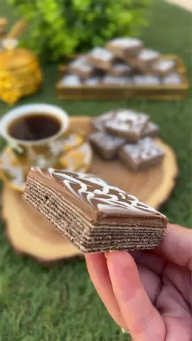كيكه الويفر الترتد جدا🍫 رهيبه طبقات من اللذاذه😋حلا جزائري اصيل حلا الكروكي الاقتصادي بمكونات اقتصاديه بجداره👌#كيكه_الويفر #كروكي #كروكي_جزائري #بسكوتةجزائرية🇩🇿🍫 #اكسبلور #اكسبلورexplore 