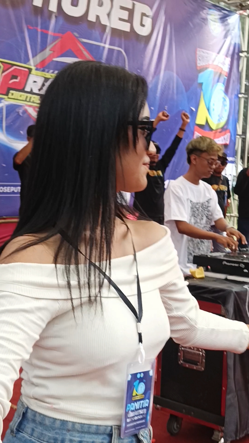 Antusias Penonton Sangat Luar Biasa Battle Sound Horeg Brewog Audio VS Pramedia dalam rangka Anniversary Info Seputar Trenggalek Ke 10 @pramedia @BREWOG ELEKTRONIK 