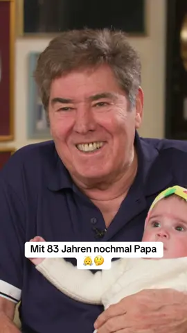 Jack White ist ein erfolgreicher Musikproduzent. Auch mit seiner Familie hat er grosses Glück. Er ist mit 83 Jahren nochmal Papa geworden! 🍼 Streamt die Folge auf RTL+! #wdlh #wodieliebehinfällt #vox #rtplus #agegap #musikproduzent #musik #jackwhite #papa #familie 