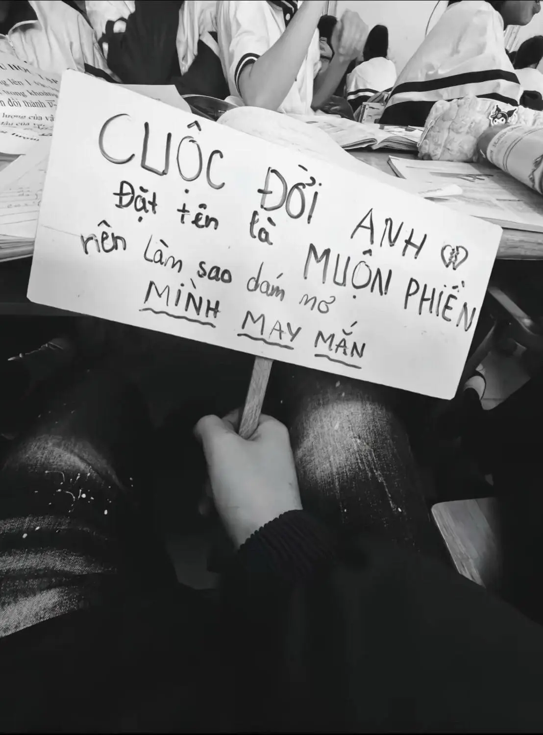 Cuộc đời anh đặt tên là muộn phiền nên làm sao dám mơ mình may mắn#xuhuong #caphay #stt_buồn_tâm_trạng 