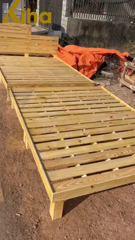 Giường pallet chân cao với thiết kế gờ chắn nệm-Lựa chọn mới mẻ cho căn phòng của bạn. #giuongngudep #giuongpallet #noithatdep 