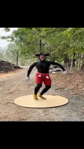 #дамыкуримэтотсплеш #микимаустанцует 