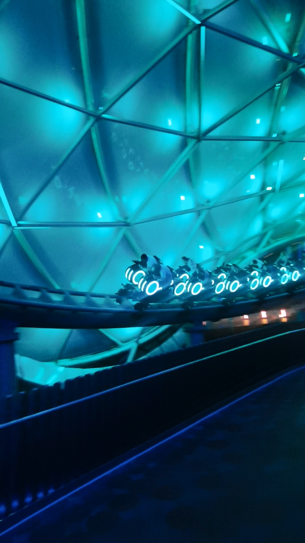 random things you'll see and find in Shanghai #djiair3s #Shanghai #nightdroneeshot #moderarchitecture #cinematic #Skylines #viralvideo #drone #photography #cityscape #citylights #disneylandshanghai 