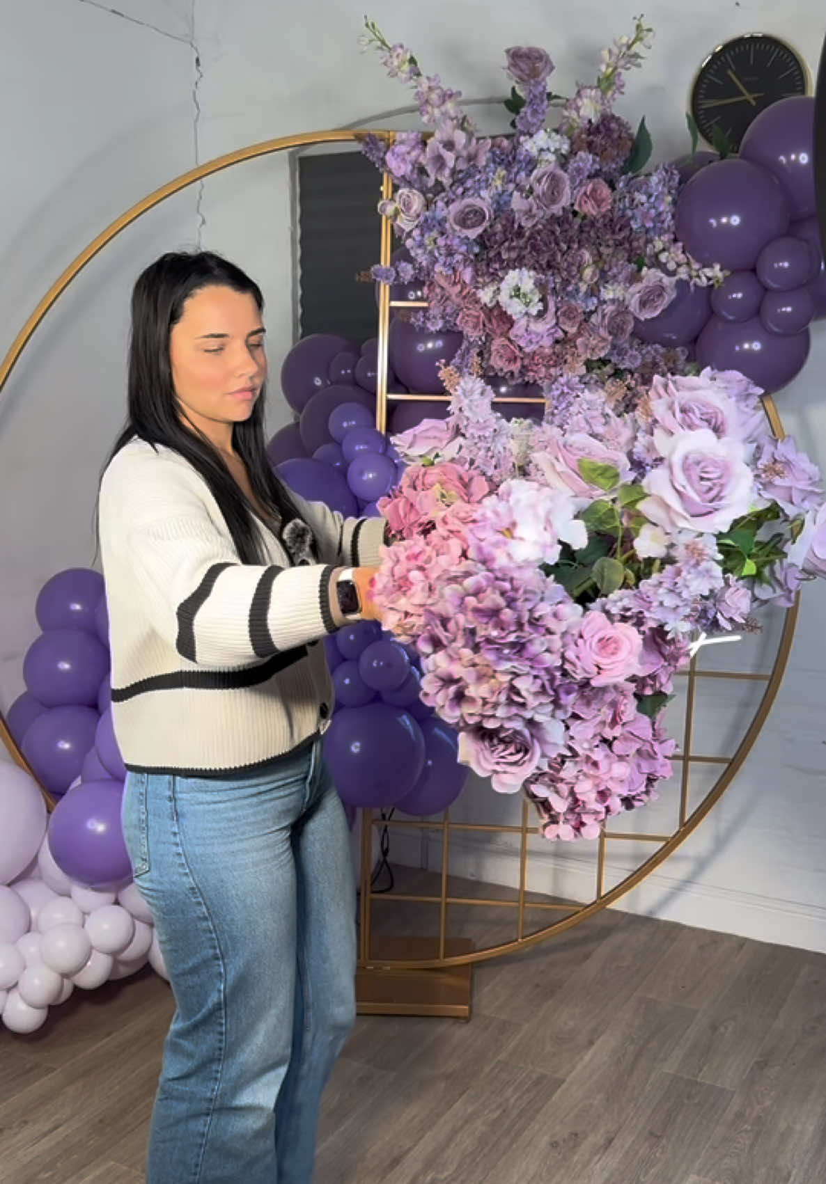 Tips on how to make your floor standing floral piece sturdy 👀🌸💜 #viral #fyp #flowerdesign #artificialflowers 
