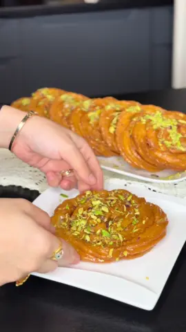 . مشبك سوري ‏@maha__mas  مشبك😍 كاسه لبن رايب  كاسه ونص سميد خشن او وسط  1كاس طحين منعدد الاستعمالات نص كاسه حليب بحراره الغرفه  ثلاث ارباع الكاسه ماء دافئ  معلقه صغيره بيكنج باودر  نصف معلقه صغيره ملح  ومنترك العجينه ترتاح 45 (في حال حبيتو تقلو فورا المشبك ضيفو ظرف بيكنج باودر كامل ولا تتركو العجينه ترتاح) دقيقه ‎القطر؛3كاسات ماء  6كاسات سكر  بعد غليان الماء وسكر وذوبانه نضع ربع معلقه صغيره ملح الليمون اوعصره نص ليمونه صغيره 💙🌸🌸 ‏‎القلي ؛زيت غزير وحامي ومنشكلون بكيس حلواني او بشكل يلي منحبو ومنقلبو ليتحمر من الوجهين وفورا منحطو وهو سخن بقطر بارد وع تقديم  📷_ _ ➖➖➖➖➖➖➖➖➖ ‏Follow👍: @maha__mas➖➖➖➖➖➖➖➖➖➖ __ ➖➖➖➖➖ ‏#cooking pasta #food #مكرونه #مكرونة #مكرونه_بشاميل #مكرونه_بالقشطه #باستا #طبخ #طبخ_منزلي #طبخات_سهله #طبخات_سريعة #طبخاتي #طبخي #طبخات #طبخ_بيت #طبخات_لذيذه #اكل #اكلات #اكلاتي #اكل_بيت #اكلات_لذيذه #اكلات_سريعه#اكلات_سهلة  #طبخ #طبخات  #طبخات_سريعة #طبخات_سريعه #طبخات_لذيذه #طبخات_منقوله #اكلات_سهله #اكلات_سريعة 