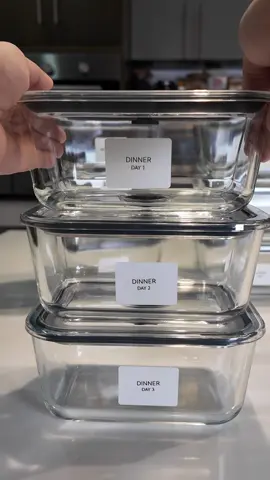 All set for meal prep! 🥹 Loving this airtight, leakproof, and microwave-safe container!! #organizer #kitchen #kitchenfinds #kitchenorganizer #organizedkitchen #airtightcontainer #kitchenessentials #asmr #asmvideo #kitchenorganization 
