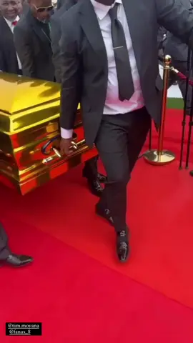 WATCH: The funeral proceedings of the Chairman of the Presindetial Cartel. For the first time seeing a gold casket in South Africa...