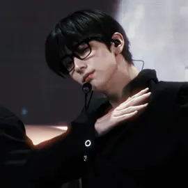 i think i love soobin w glasses idk #soobin #soobinedit #tomorrow_x_together #fyp #txt #edit #beomios #viral  thanks for 13k i love yall so much!! presets on my payhipp