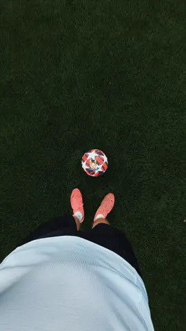 My therapy⚽️💆🏻‍♂️#foryoupage #football #footballers #foryou #viral #viralvideo #sport #Love #fypviral #fyp 