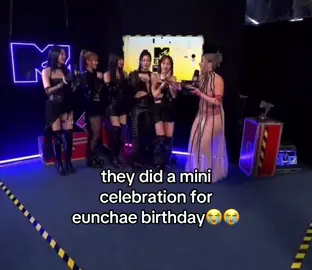 eunchae is so loved by everyone😭 le sserafim mtv ema #kpop #kpopfyp #fyp #lesserafim #fearnot #edit #tiktok #blowup 