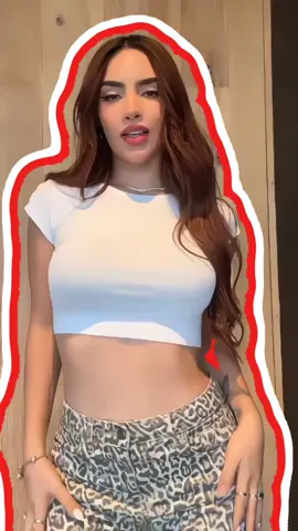 Holeée!🫶🏻💘 | Rare de Kim con rayitas rojas pedido de una personita linda💘 #paratiiiiiiiiiiiiiiiiiiiiiiiiiiiiiii #fanpagues #helpsfps #Rares #famcams #rayitas #tutoriales #kimberlyloaiza #Kim #KL @Kimberly Loaiza @TikTok @TikTok en español 