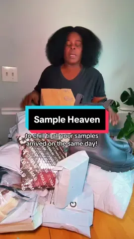 I fkd up! No rest for us affiliates!!! The struggle is real but the reward is oh so great! Sample heaven. #tiktokshop #samples #work #momlife #trending #engage #growyourbusiness #blackfridaydeals #TikTokShopCyberMonday 