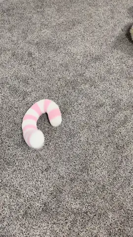 Candy cane pillow! #TikTokShopBlackFriday #TikTokShopCyberMonday #FallDealsForYou #TikTokShopHolidayHaul #tiktokshopcampaign #tiktokshopcybermondaycampaign #blackfridaydeal #blackfridaystore #blackfridaydeals2024 #blackfridaysales 