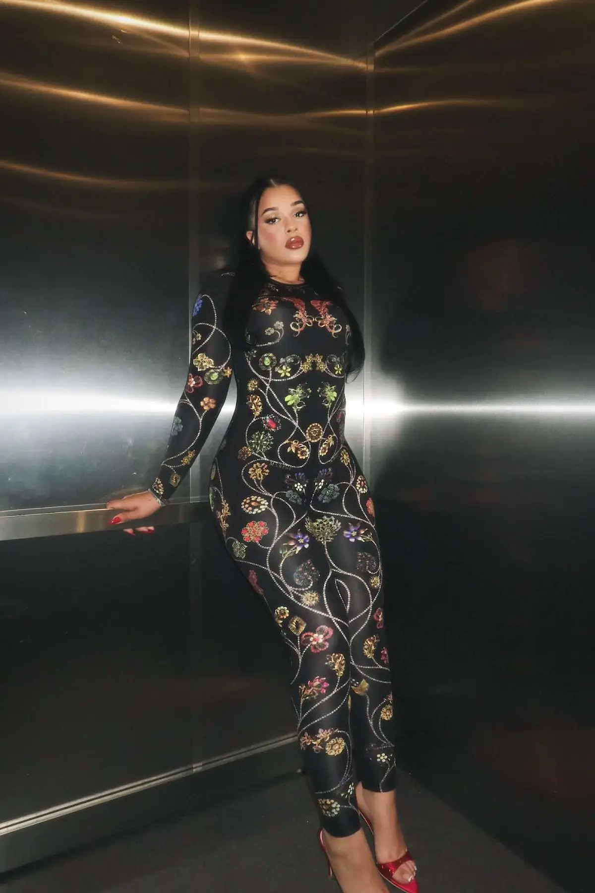 Happy Birthday to meeeeeee 🦂🥹🥂✨ Cheers to another year around the sun.  #scorpioseason #birthdaygirl 