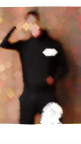 We working over here #xyzbca #trending #streetwear #viral #StreetFashion #viralvideo #drip #clothingbrand #clothingbrandowner #hoodie #tracksuit #sweatpants #acoruña #galicia 