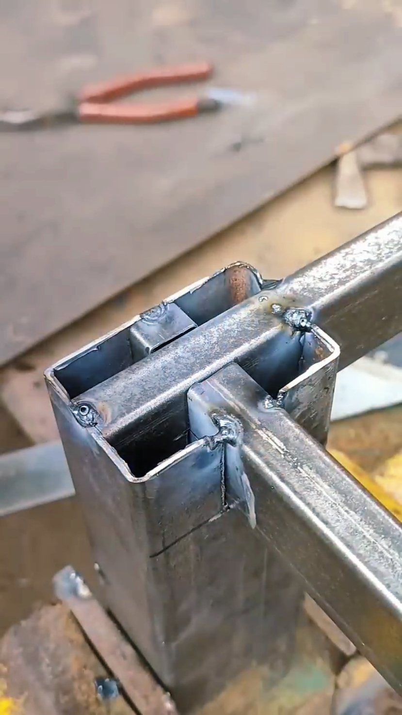 Idea for making table posts  . . . . #welding #weldingtips #skills #weldlife #tiktokusa 