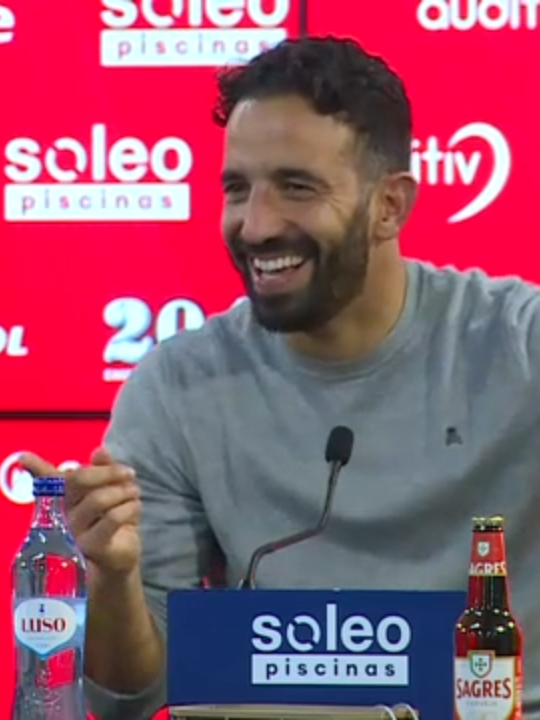 😅 Momento insólito na conferência com Amorim às gargalhadas: «Está a dar o hino do FC Porto. Foi golo do FC Porto?» #rubenamorim #ruben #amorim #sporting #fcporto #porto
