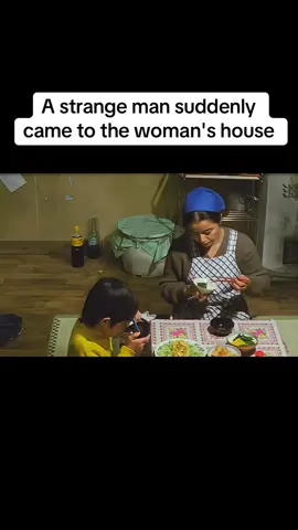 A strange man suddenly came to the woman's house#fyp #movie #movieclips 