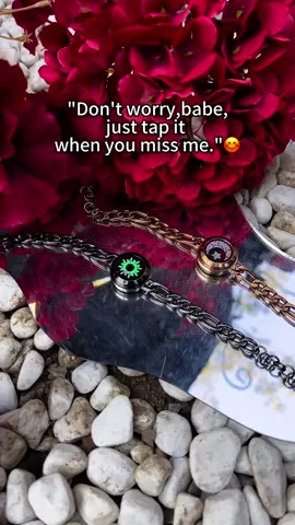 Need you now❤️#LDR #Totwoo #falldealsforyou #totwoolongdistancebracelets #totwoolovestories #jewelrylove 