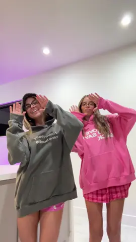 like the hoodies?@Alisa Kotlyarenko♡ 