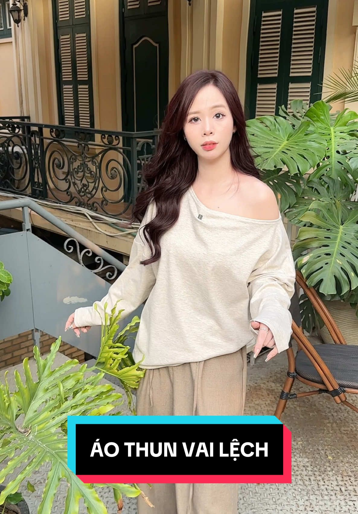Áo Thun Lệch Vai Dài Tay Form Rộng #dongocmeo #thoitrangnu #xh #xuhuong #ao #aohottrend #aothun #aolechvai #tiktokshop1111 