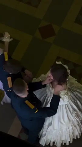 и будет зима и будет бал!  #академияштиглица#петербург#искусство
