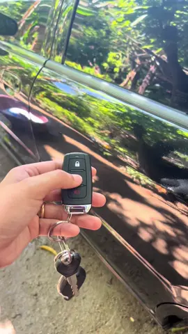 Keyless entry with alarm system. #keylessentry #cartok #fyp #mommyneriandbabyanayah 