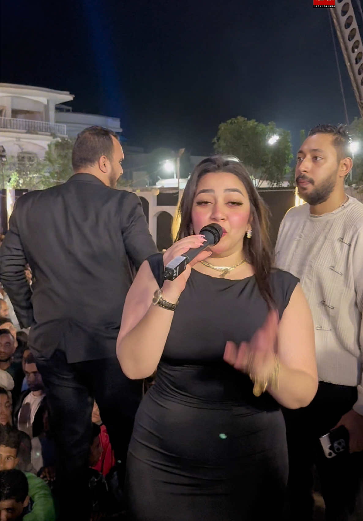 مش هسيبك كده بسهوله - دا انت حكايه حب مهوله 