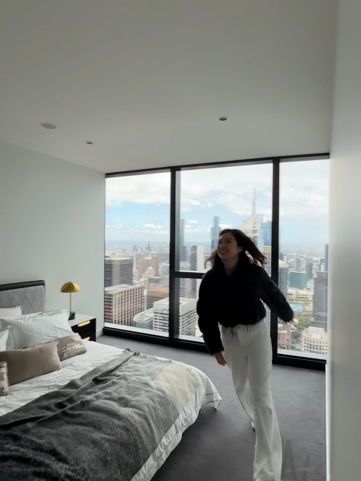 APT (Apartment tour) with me! Aspire Melbourne, follow and message for more! #australiahouse #melbourneapartment #melbournerealestate #MelbourneCBD #affordableAPARTMENT #melbourneluxuryhomes #Aspire